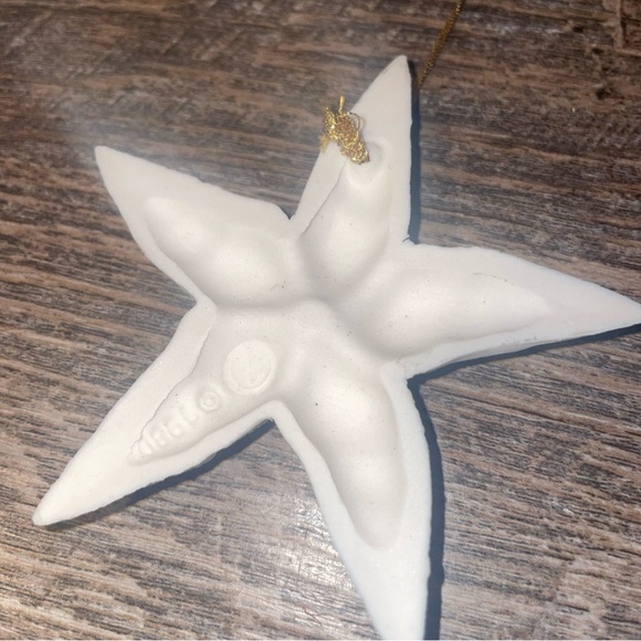1980 Margaret Furlong Morningstar Shell Ornament – EUC - Picture 2 of 3